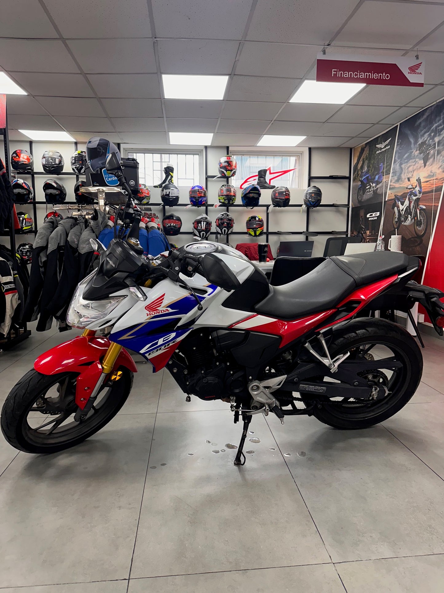 CB 190 R