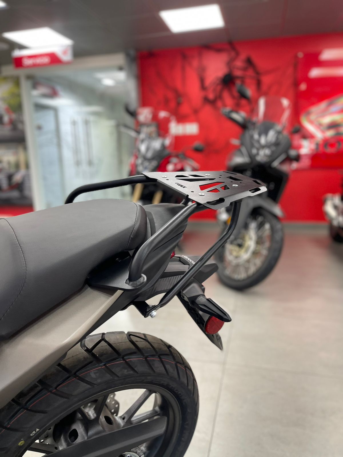 Parrilla NX190