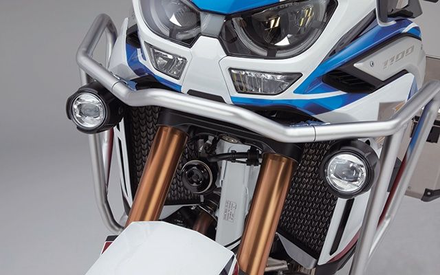 África Twin CRF1100 2025 Neblineros y soportes original Honda