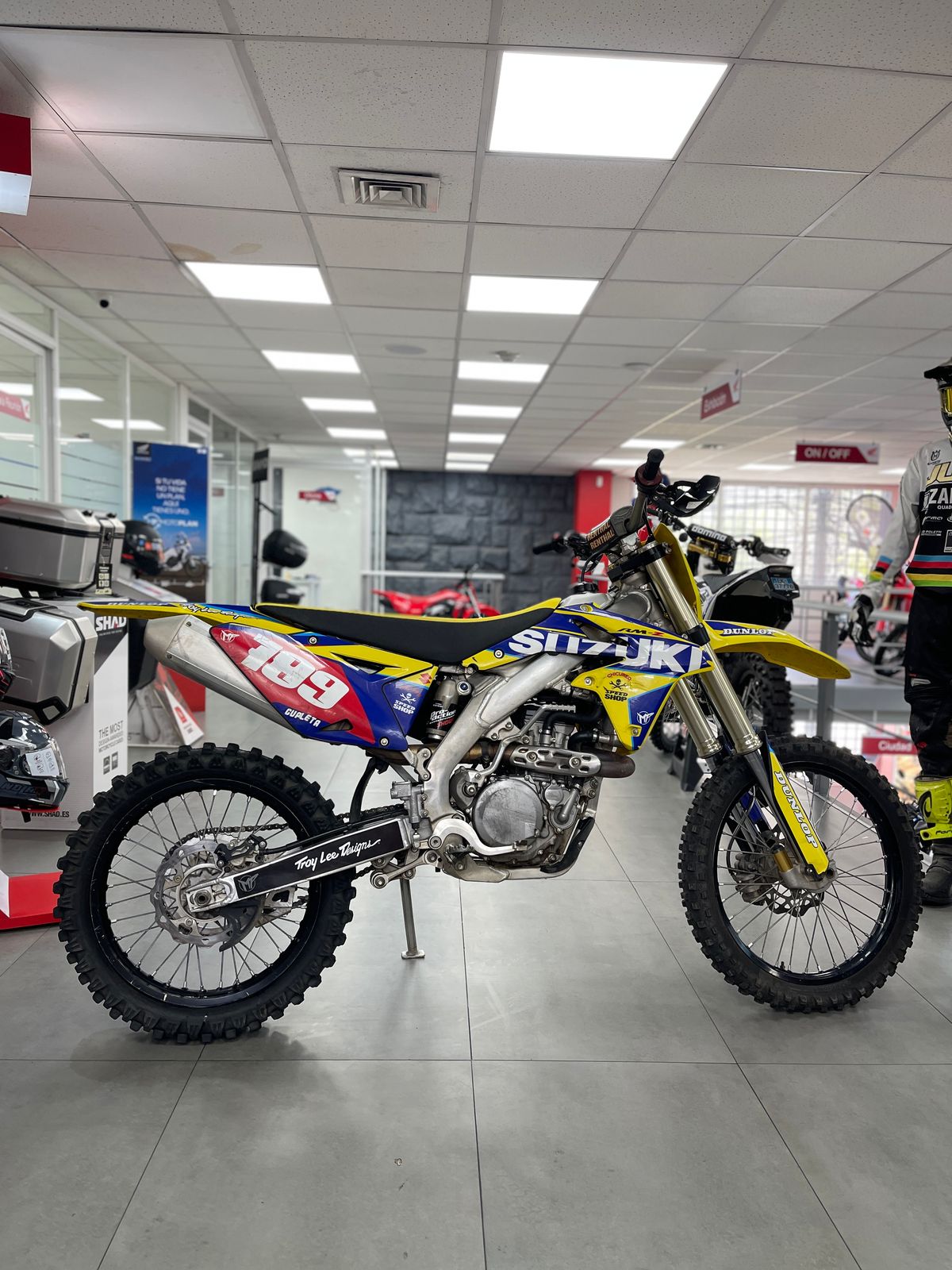 Suzuki RMZ450