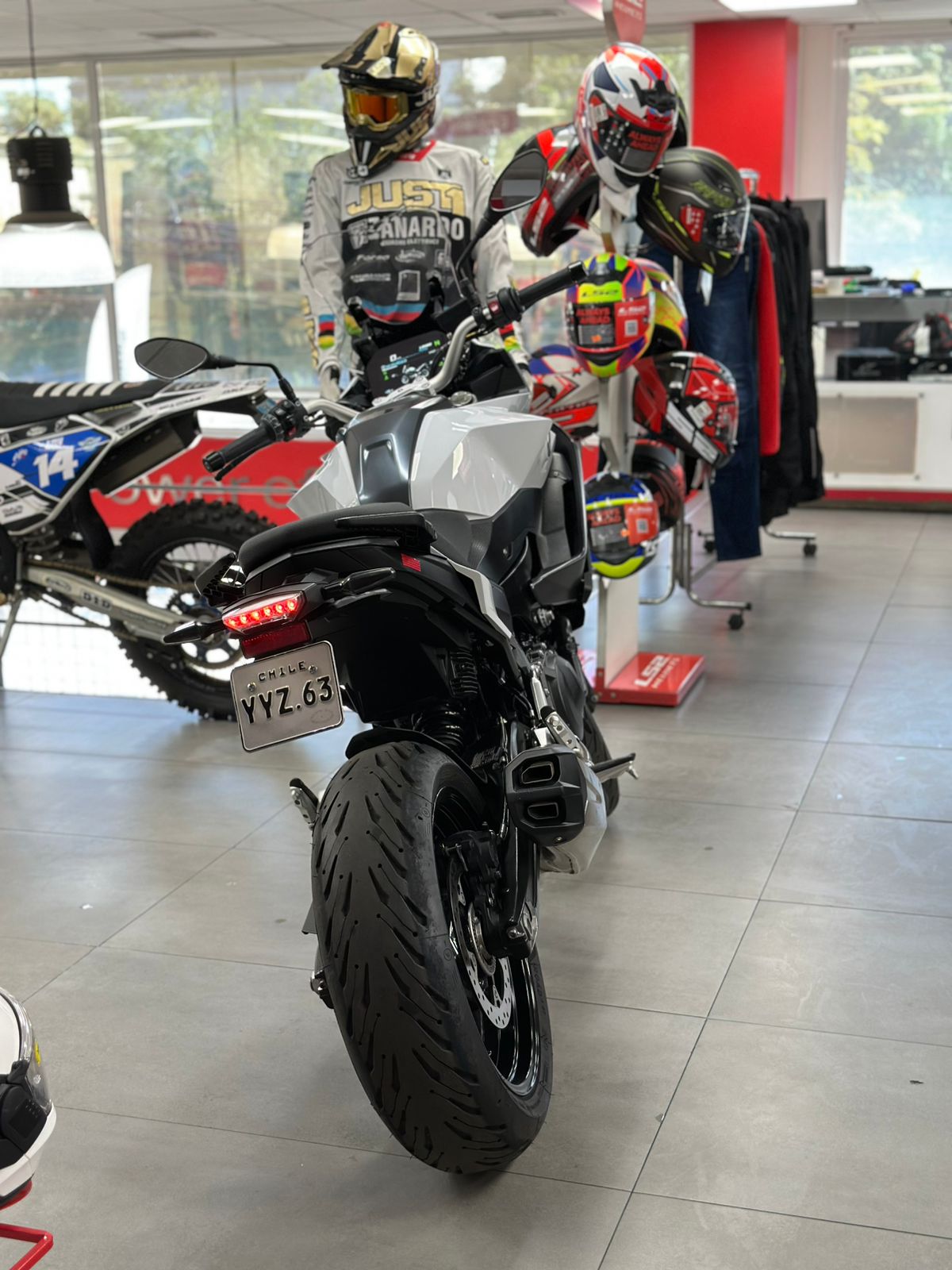 BMW F900XR