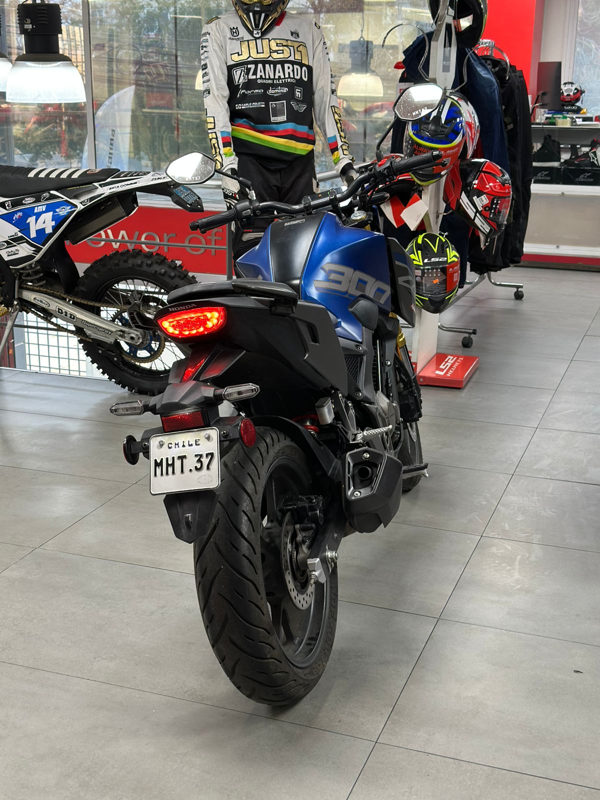 Honda CB300 Twister