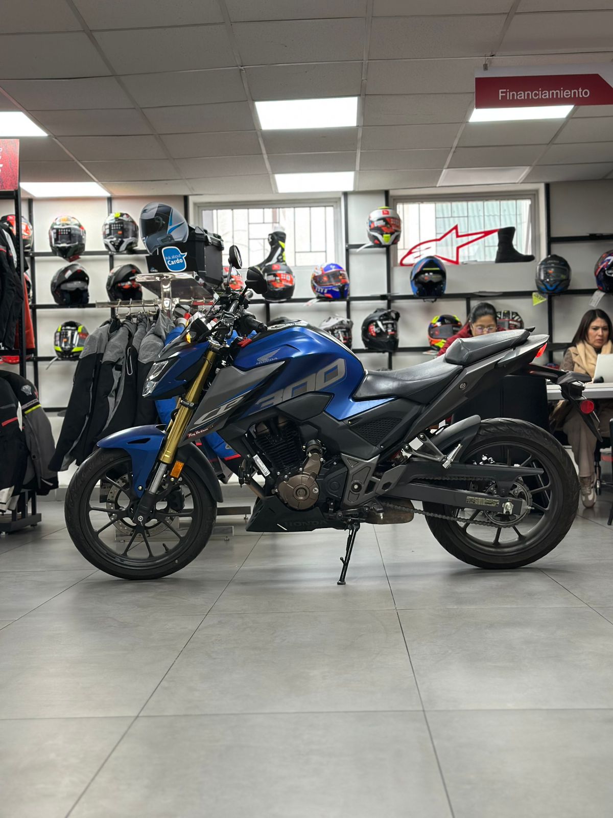Honda CB300 Twister