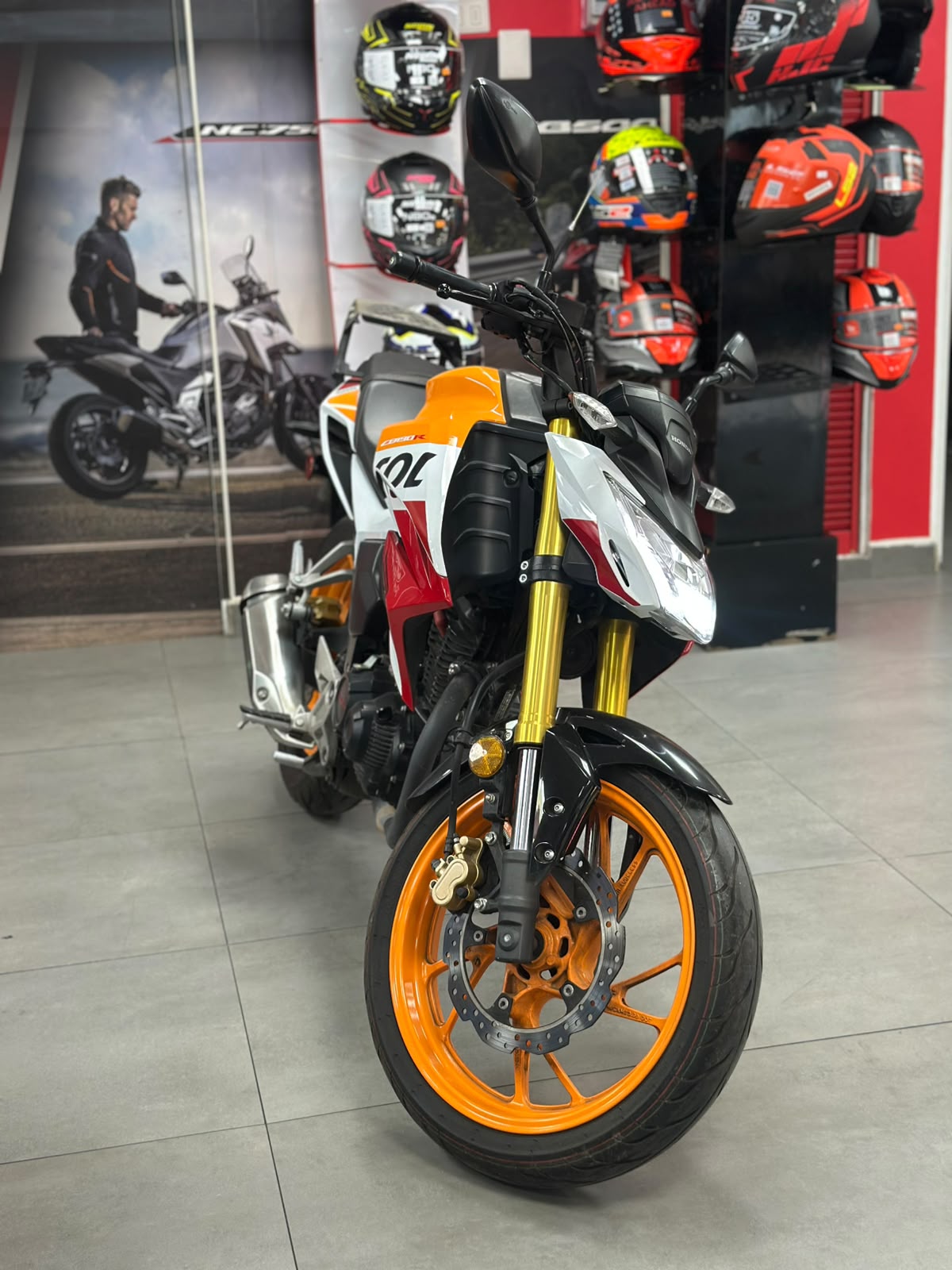 HONDA CB190R