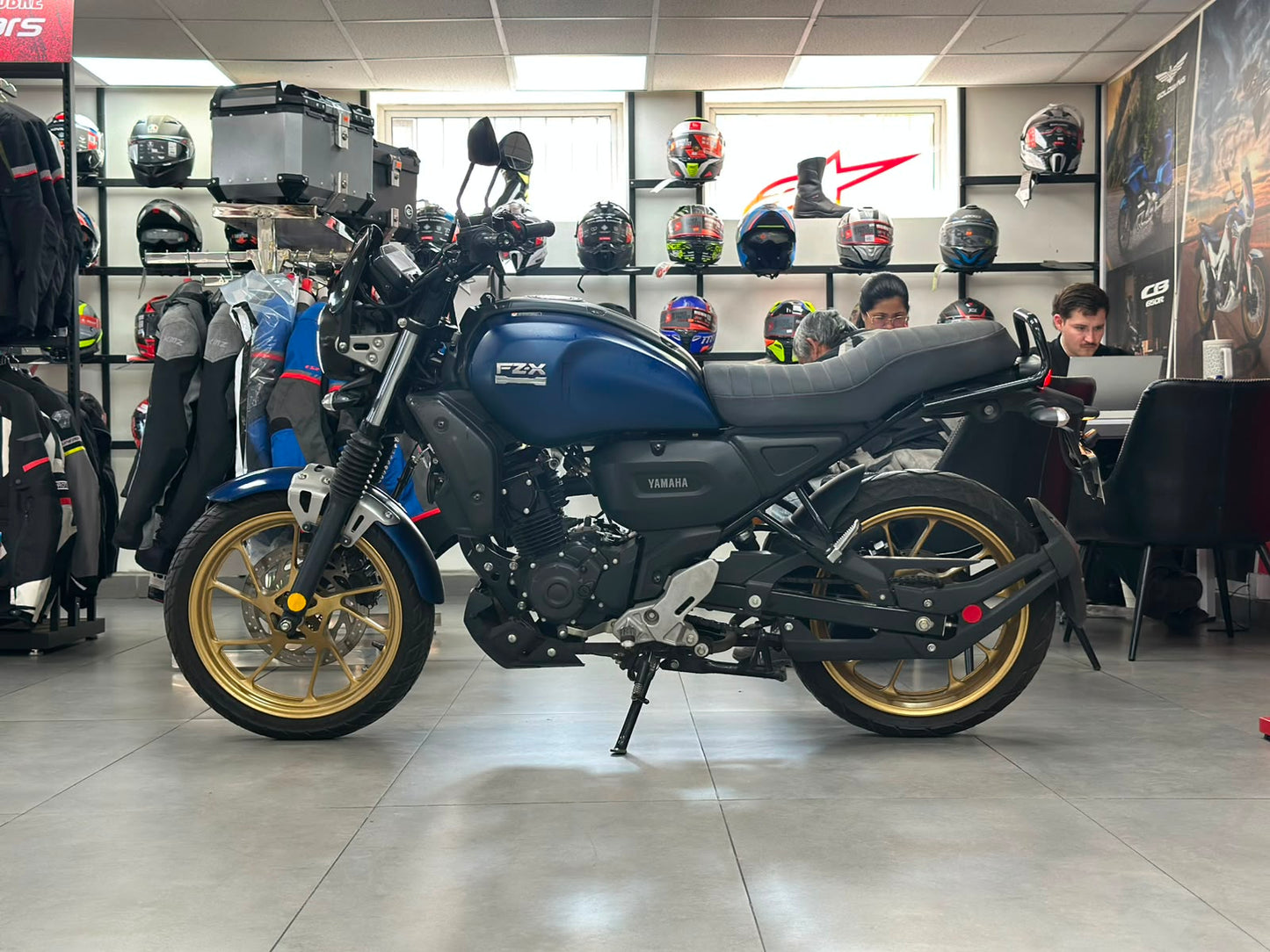 YAMAHA FZX