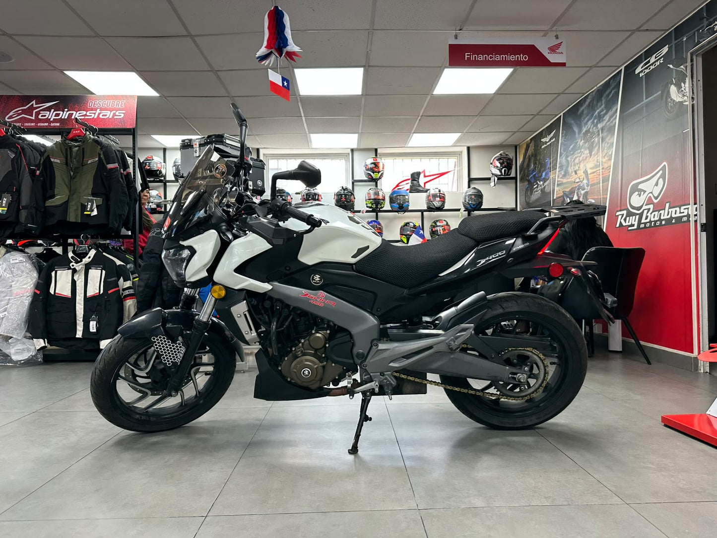 BAJAJ DOMINAR 400