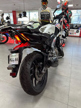 BAJAJ DOMINAR 400