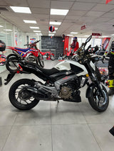 BAJAJ DOMINAR 400