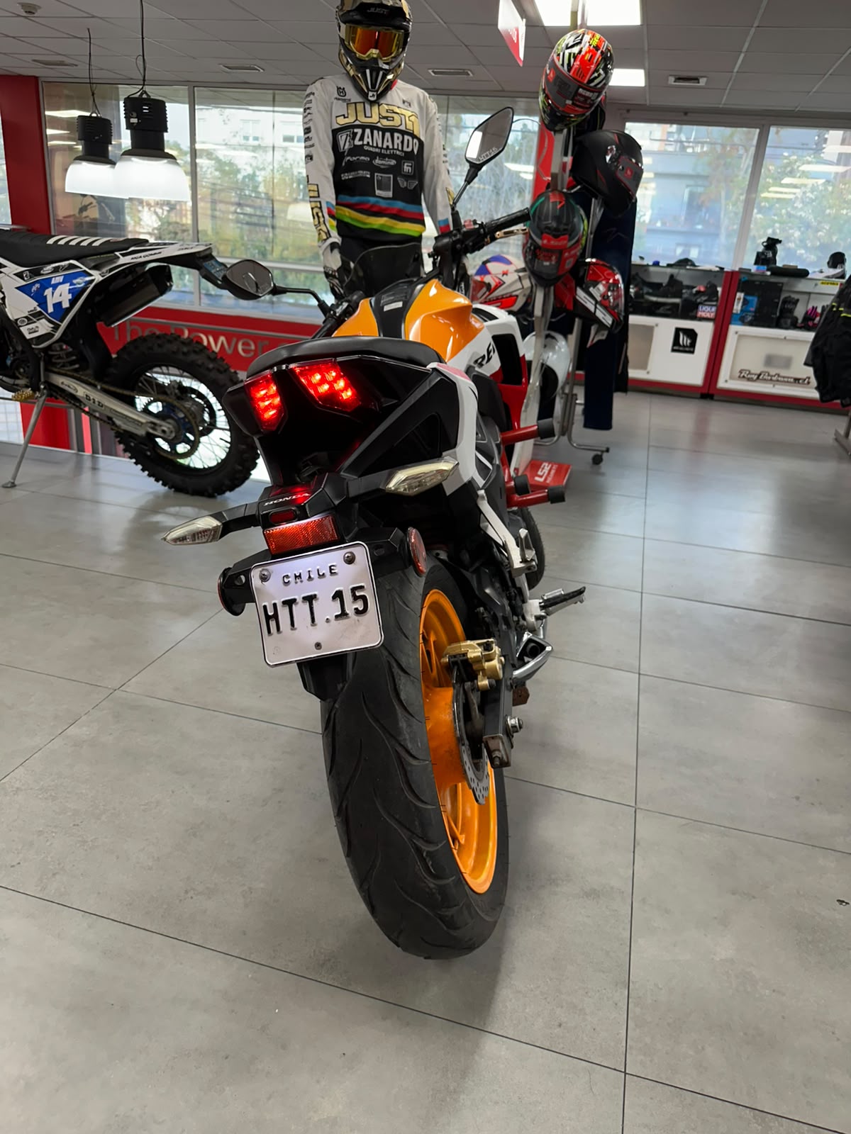 Honda CB190R REPSOL