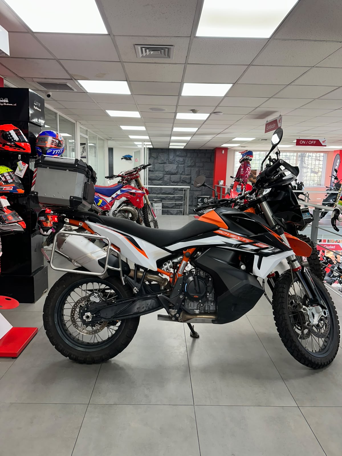 KTM 890 ADVENTURE